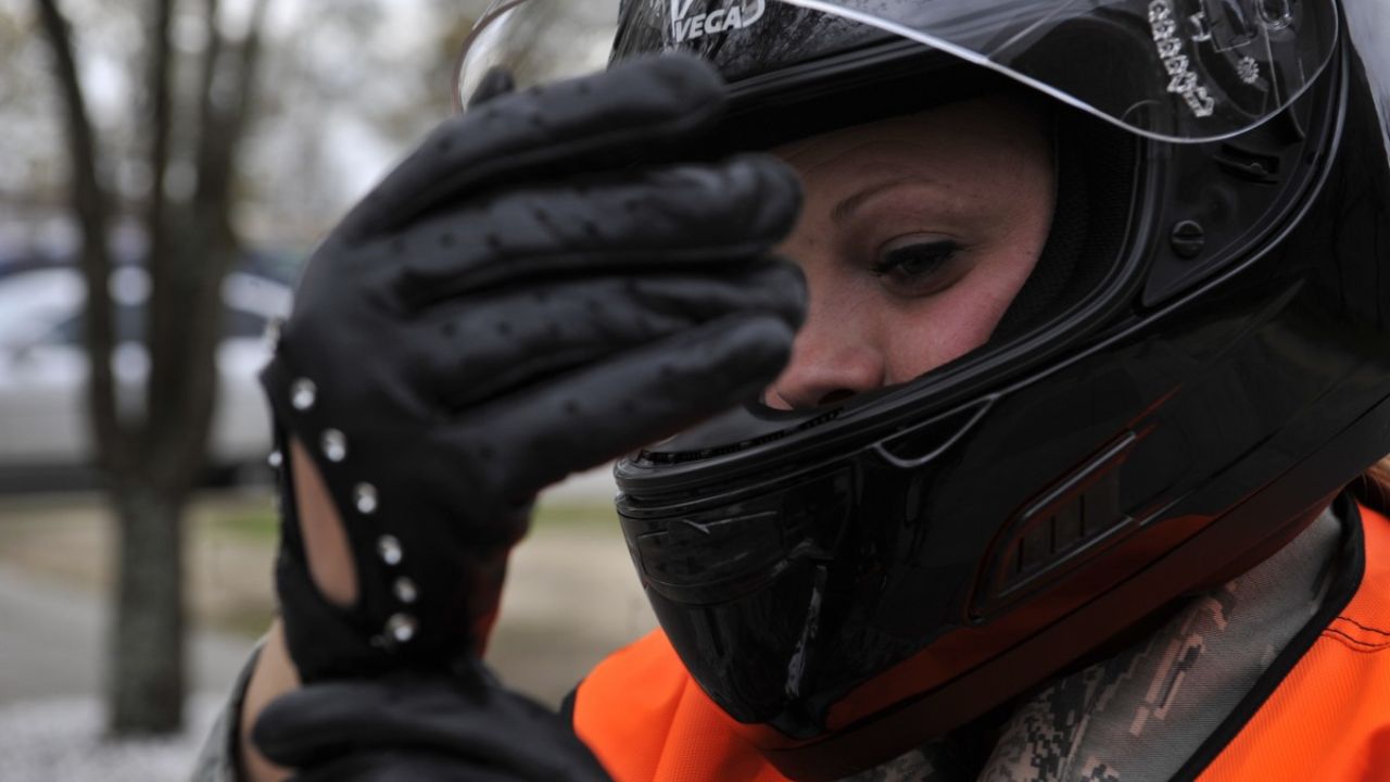 How to Wash Motorcycle Gloves