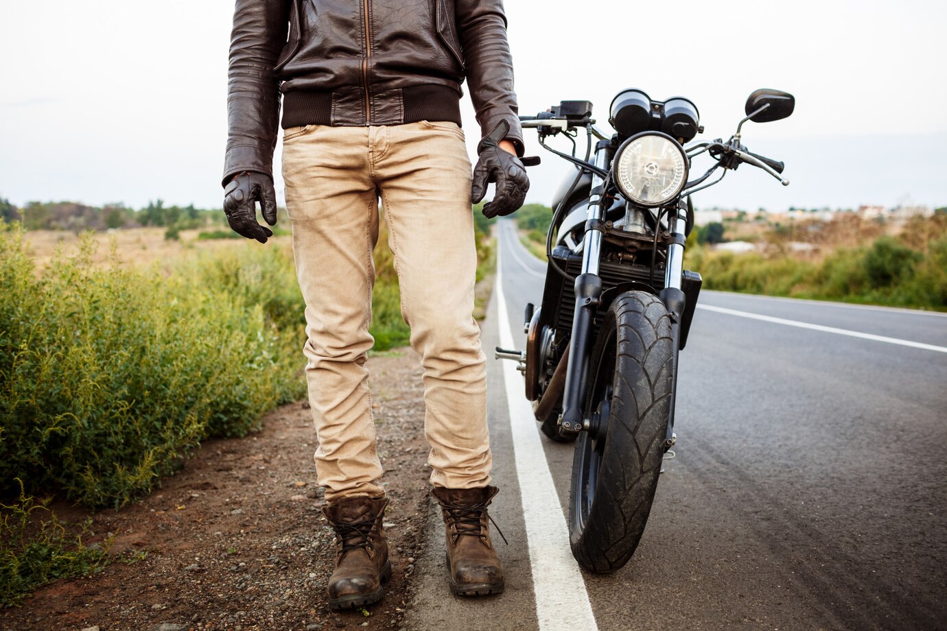 How to Travel with Dress Clothes on a Motorcycle?